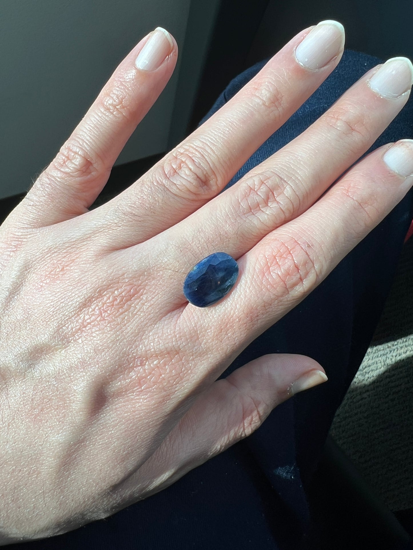 11.08 carats Natural Blue sapphire large oval - appraisal certificate