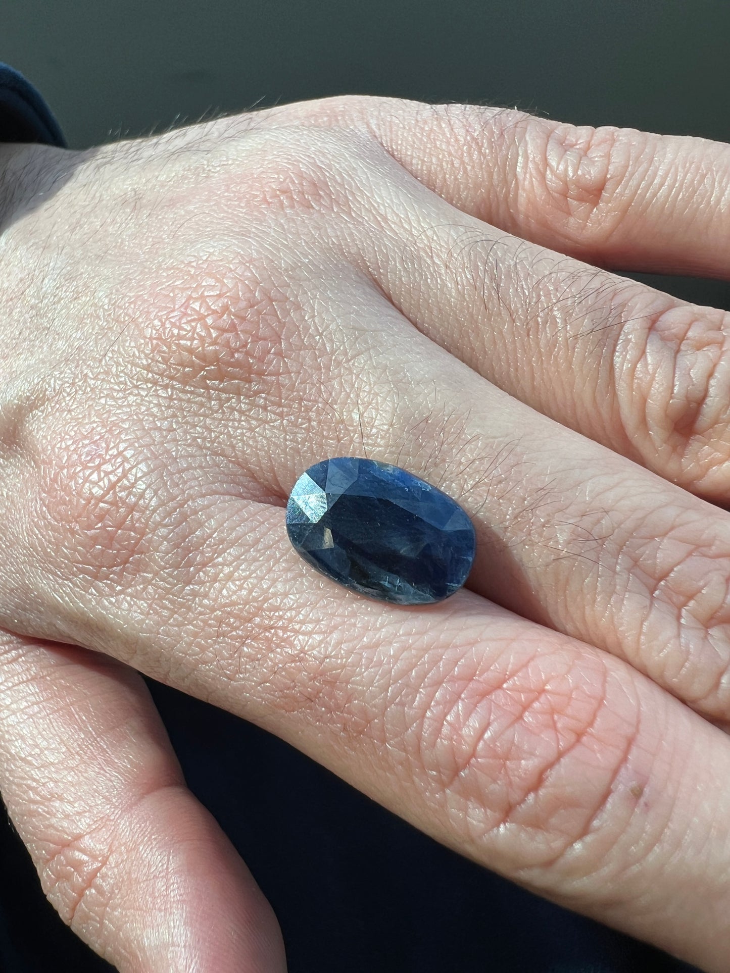 11.08 carats Natural Blue sapphire large oval - appraisal certificate