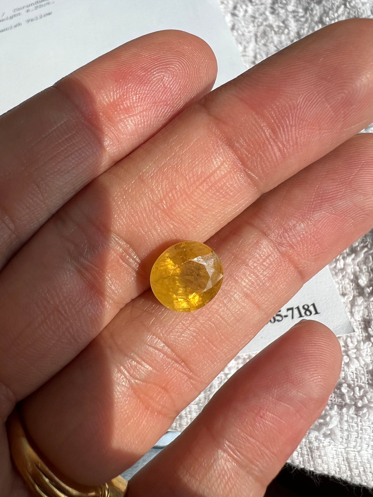 Natural Yellow sapphire 6.20 carats