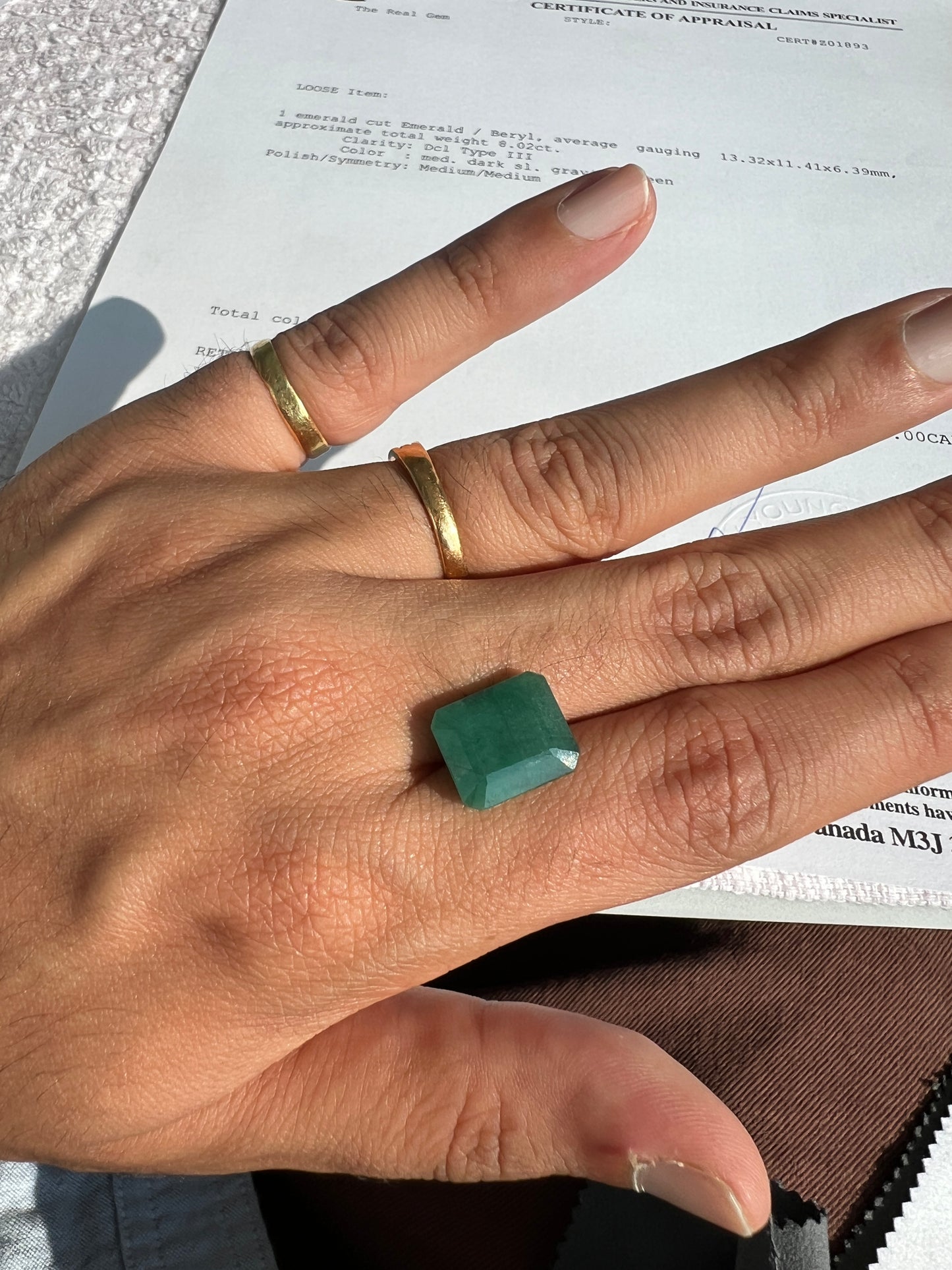 8.02 carats Natural Zambian Emerald with the Appraisal certificate