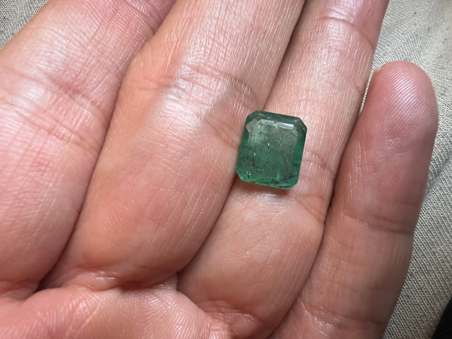3.05 natural zambian Emerald