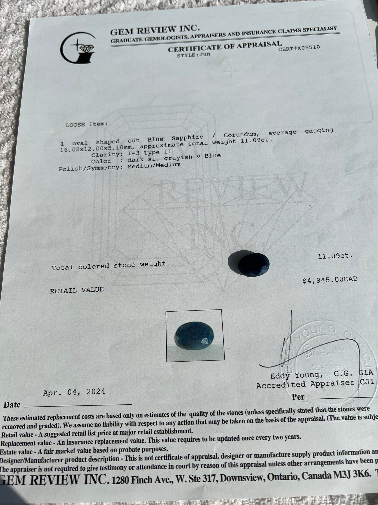 11.09 cts natural blue sapphire oval