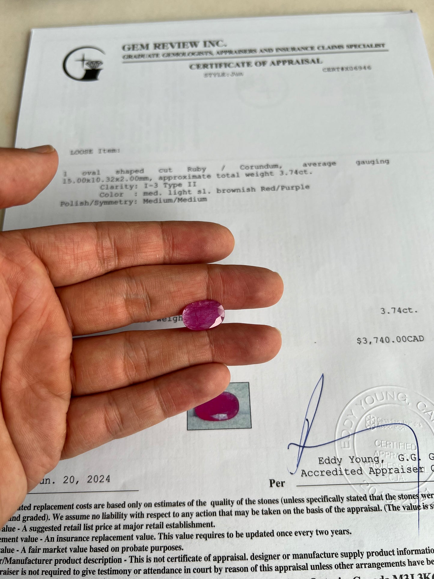 3.74 carats Natural Ruby oval cut from Mozambique - certified
