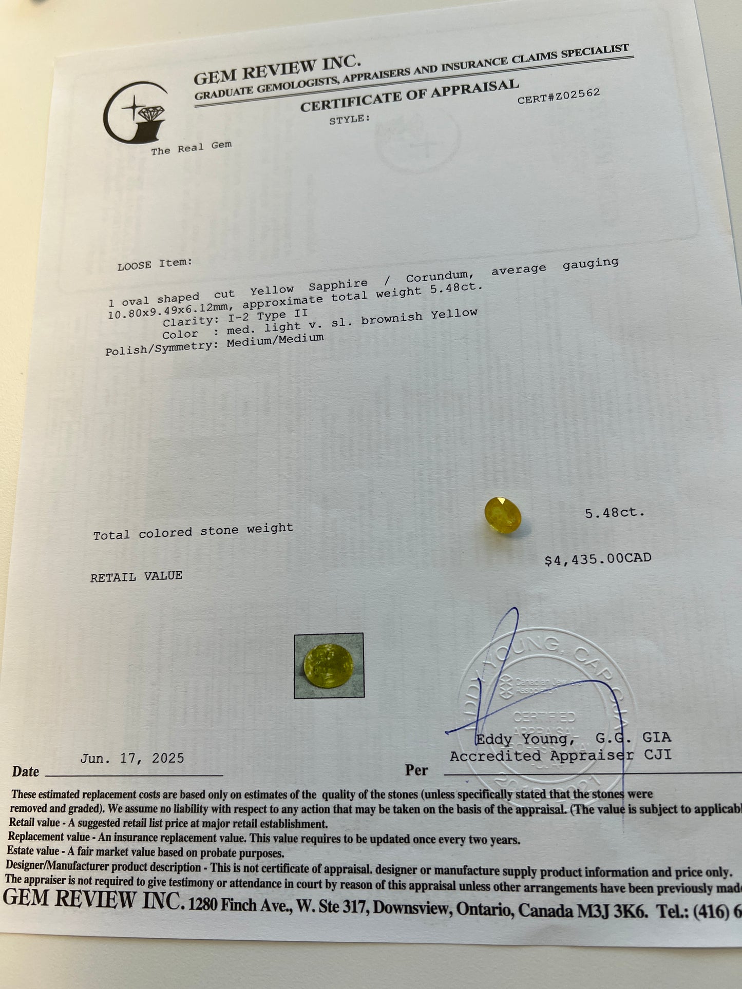 Natural Yellow Sapphire - 5.48 carats oval cut certified