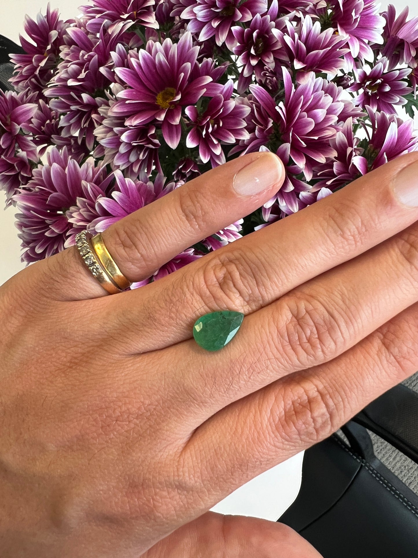 Natural Zambian Emerald - 2.94 carats pear shape