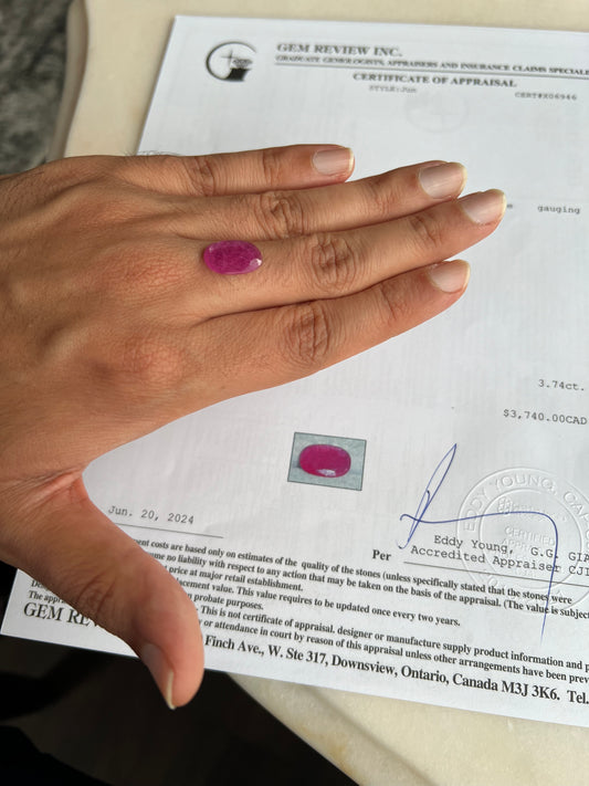 3.74 carats Natural Ruby oval cut from Mozambique - certified