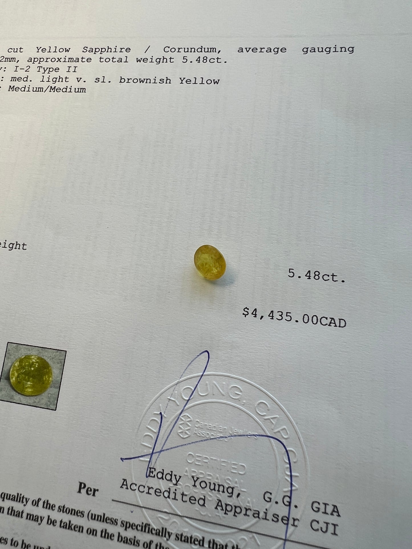 Natural Yellow Sapphire - 5.48 carats oval cut certified