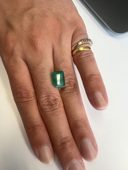 7.13 carats Natural Zambian Emerald- certified